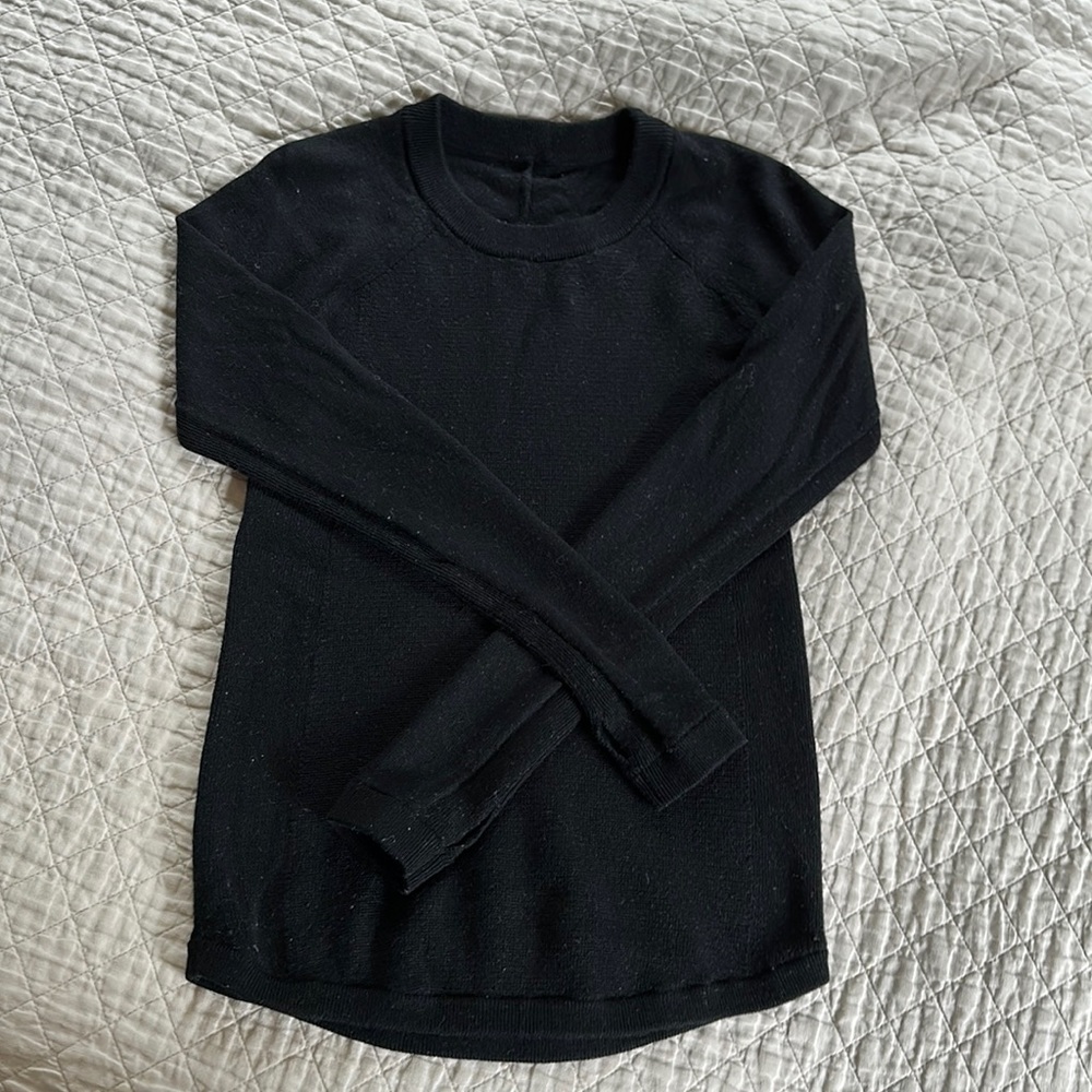 Lululemon soft black wool pullover sweater - 6 (see measurements!)